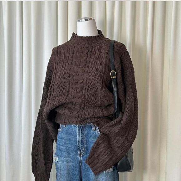 St. John's Bay Sweaters - VTG 90s St. John’s Bay Dark Brown Cable Knit Sweater Oversized Grandpa Core XL.